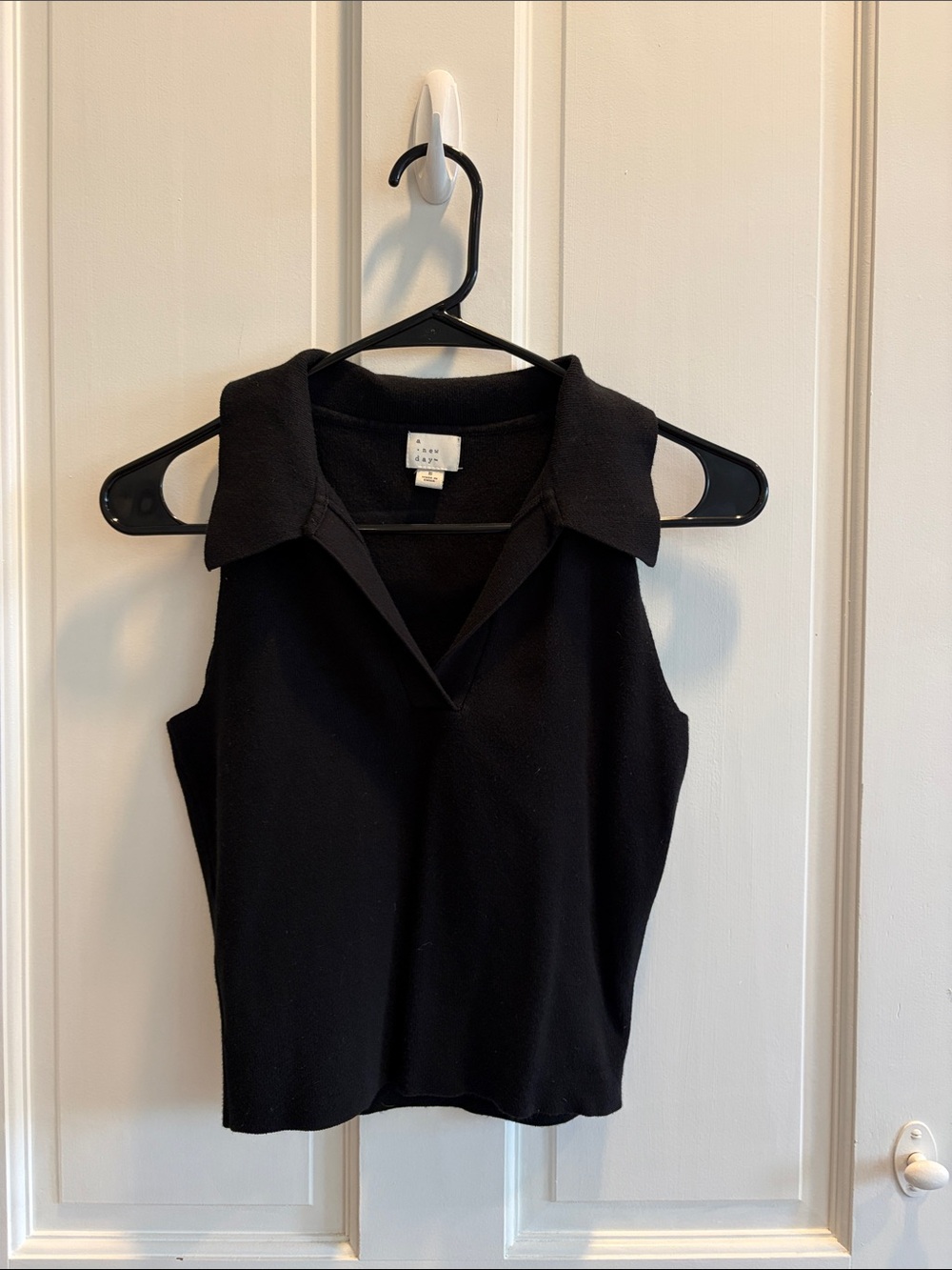 a new day Black Sleeveless Collared Knit Tank